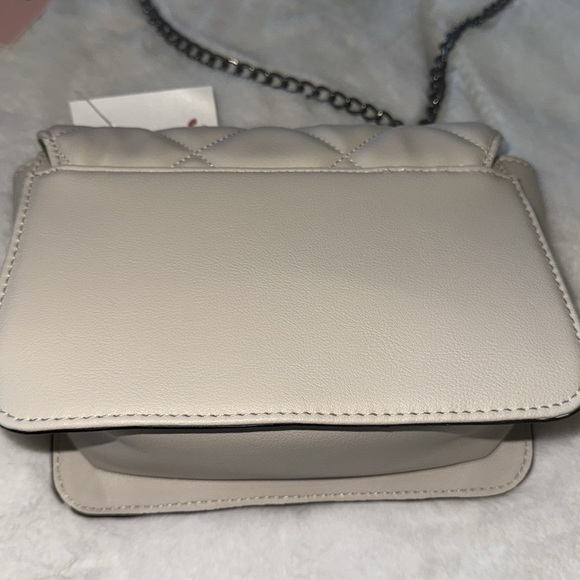 Juicy couture crystal colorful love flap Crossbody 🖤🖤 - Picture 6 of 10